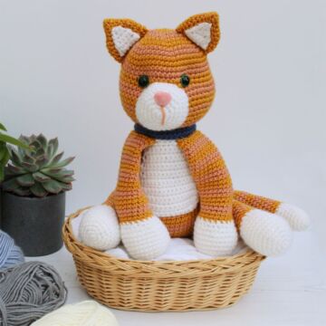 WoolCats Red Tabby Crochet Pattern Kit by Heather Gibbs in WoolBox Imagine Classic DK